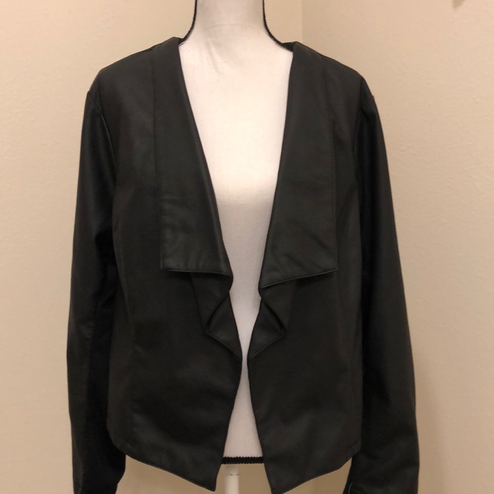 5/25 NWT Faux leather open front jacket - Picture 1 of 8